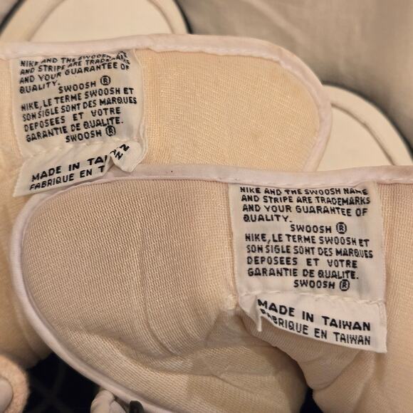 Vintage 1988 Nike Land Shark Football Cleats Size 12 Style 890103FT2 - Picture 6 of 11